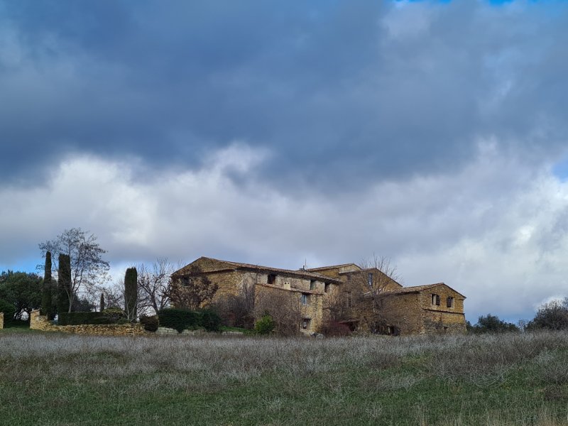 Photo 8 of the listing.