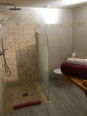 Photo 14 of the listing.