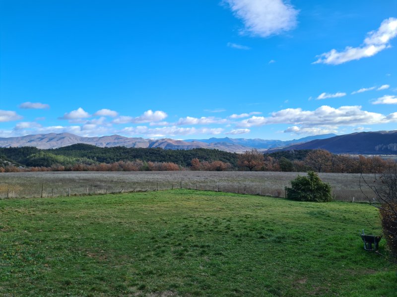 Photo 4 of the listing.