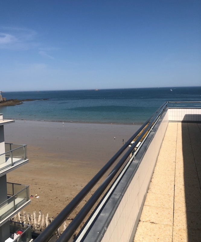 Photo 4 of the listing.