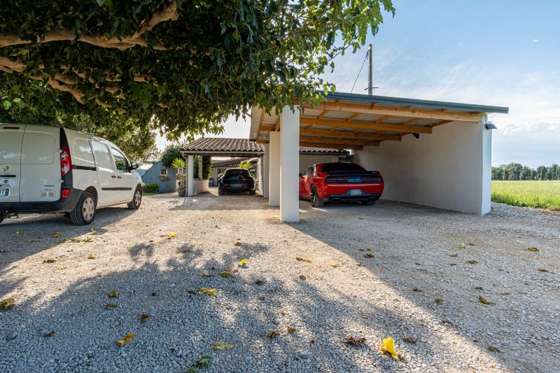 Photo 18 of the listing.