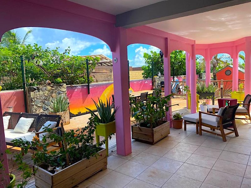 Photo 9 of the listing.