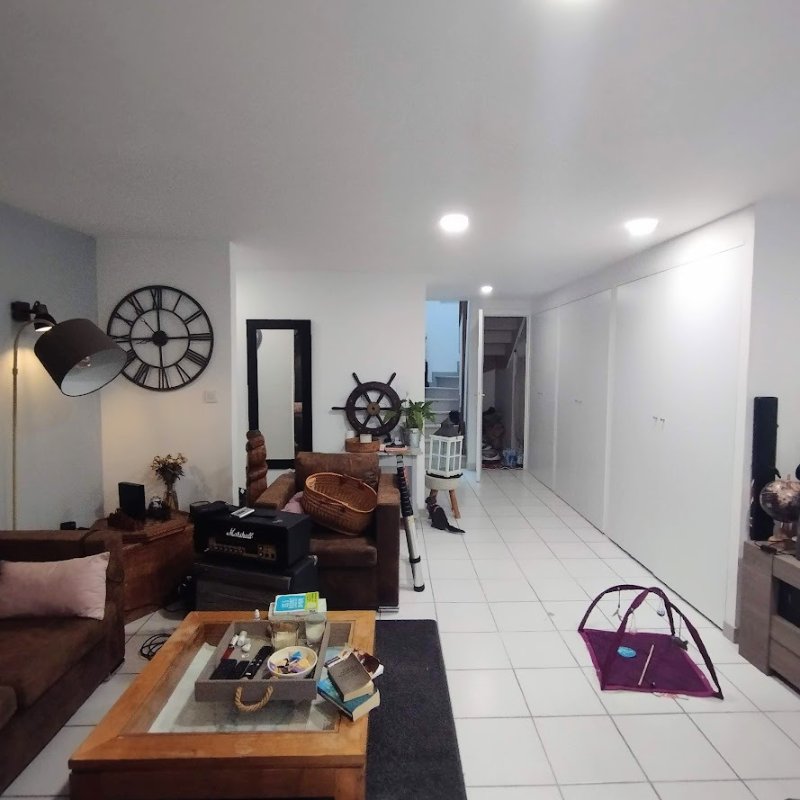 Photo 9 of the listing.