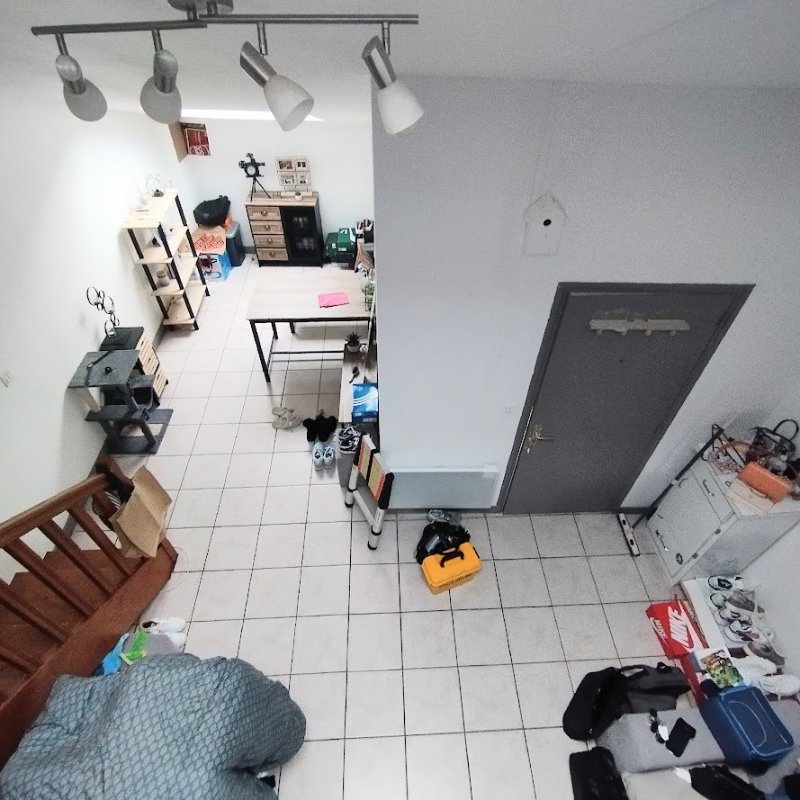 Photo 13 of the listing.