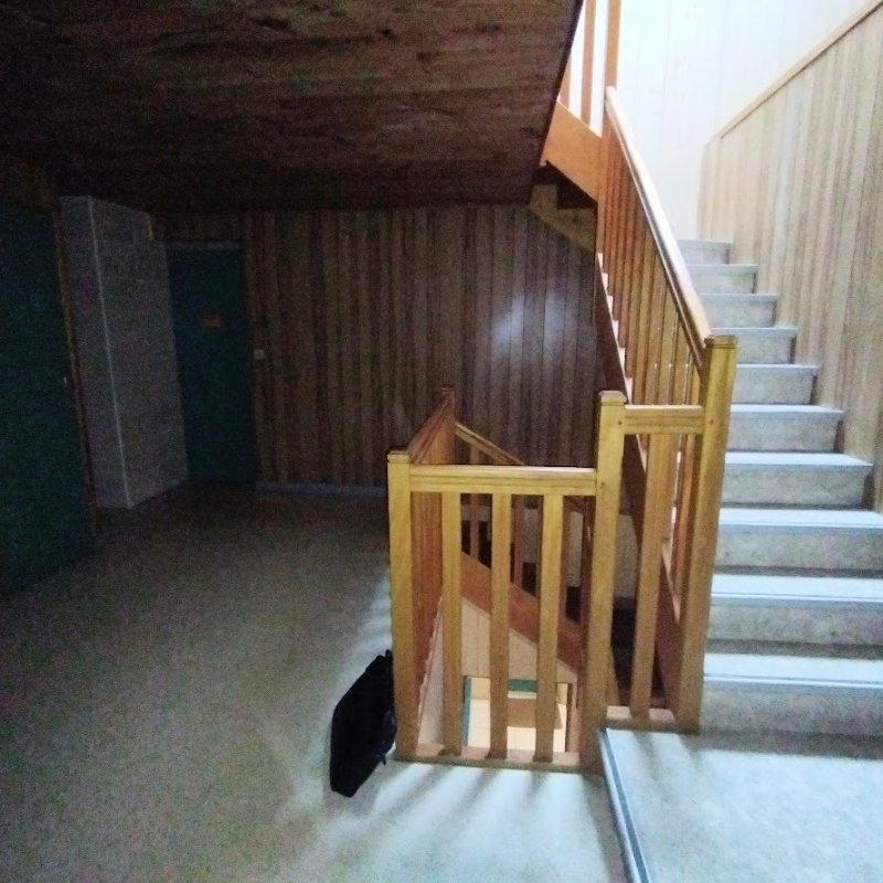 Photo 6 of the listing.