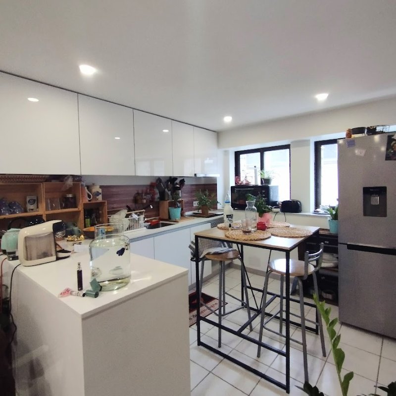 Photo 8 of the listing.