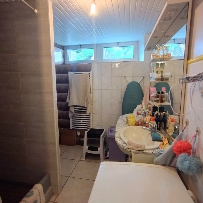 Photo 18 of the listing.