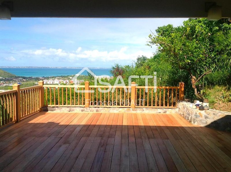 Photo 3 of the listing.