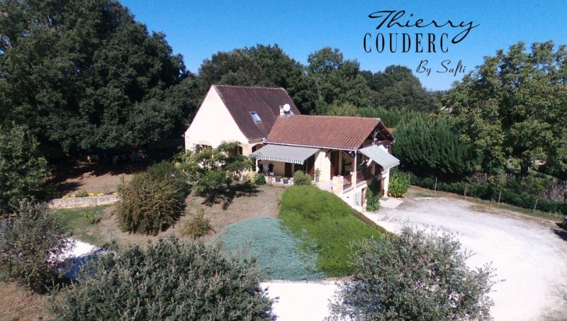 Photo 4 of the listing.