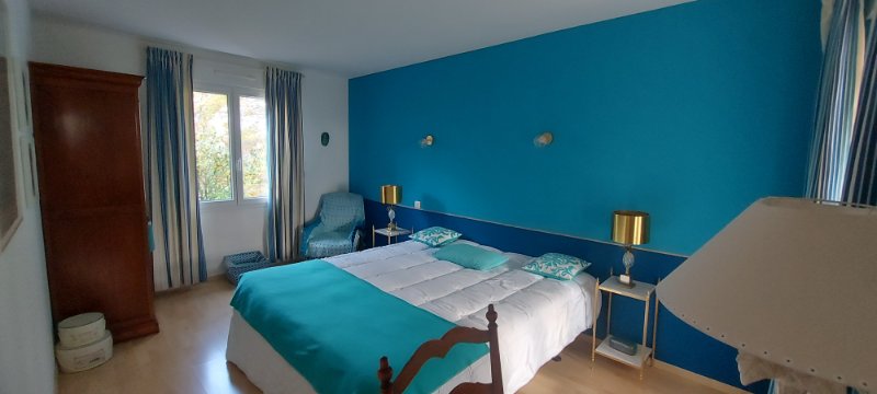 Photo 9 of the listing.