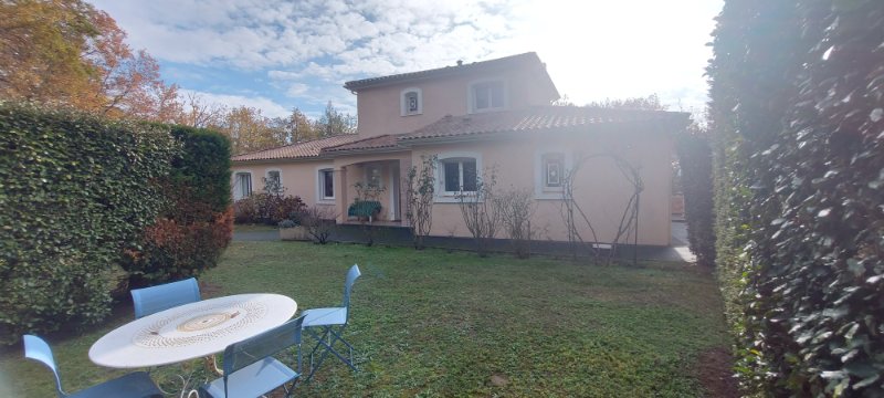 Photo 16 of the listing.