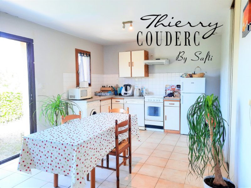 Photo 7 of the listing.