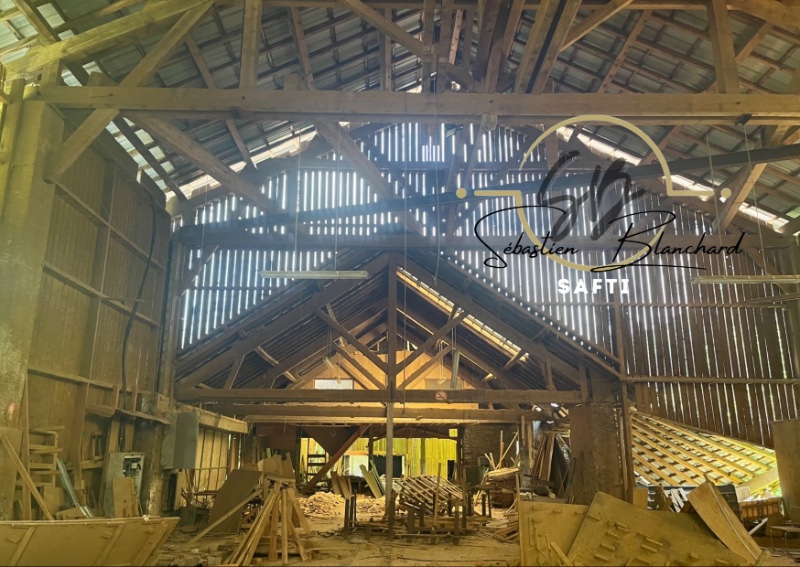 Photo 3 of the listing.