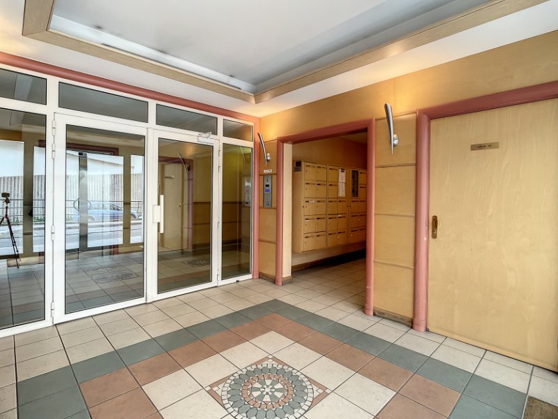 Photo 8 of the listing.