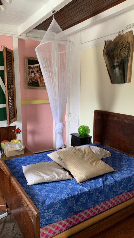 Photo 8 of the listing.