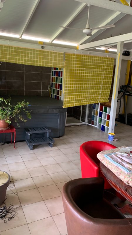 Photo 4 of the listing.