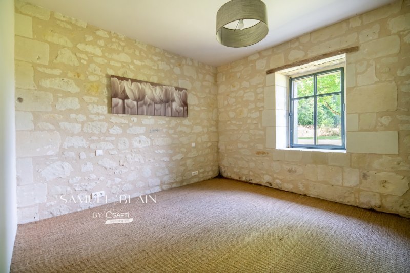 Photo 17 of the listing.