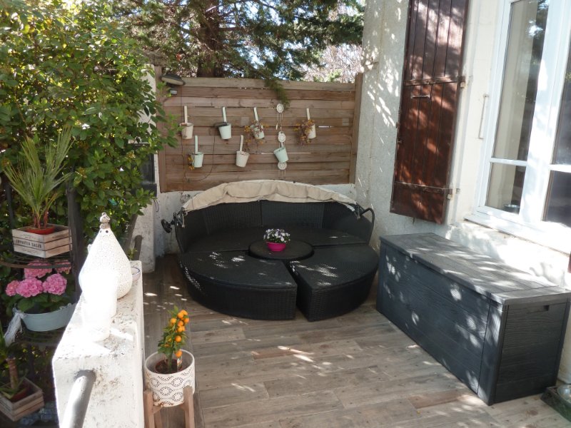 Photo 7 of the listing.