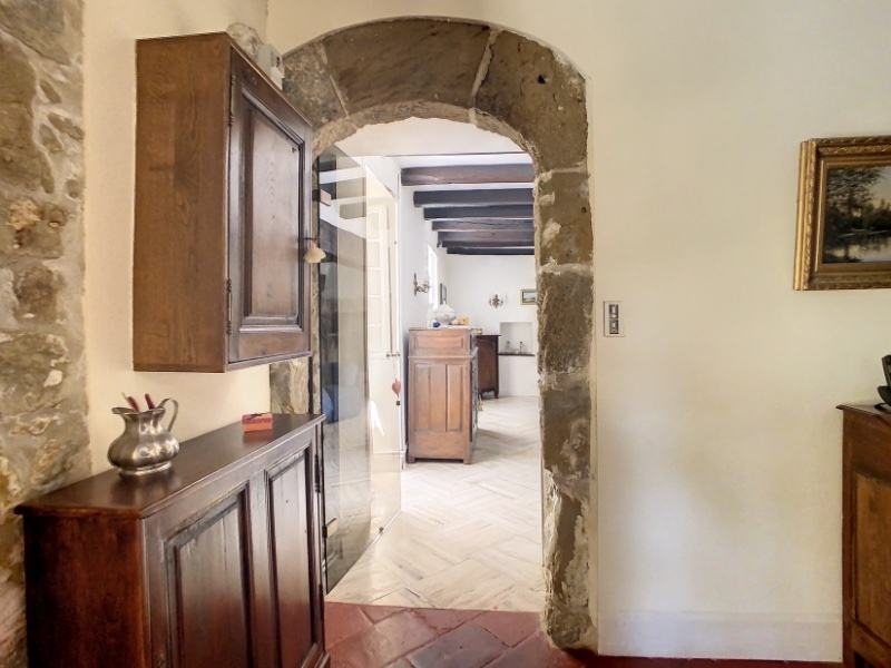 Photo 15 of the listing.