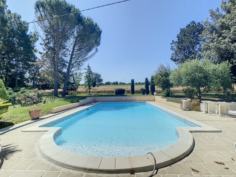 Photo 6 of the listing.