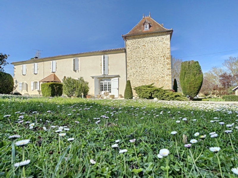 Photo 21 of the listing.