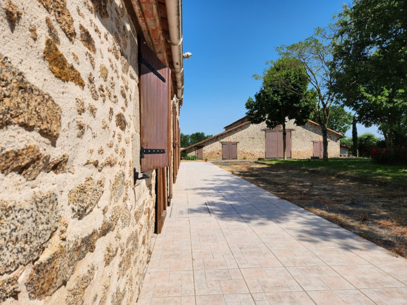 Photo 8 of the listing.