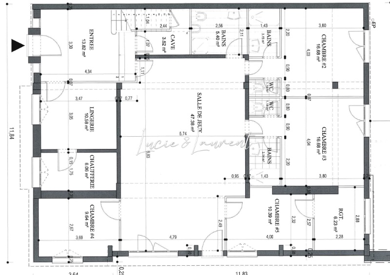 Photo 11 of the listing.