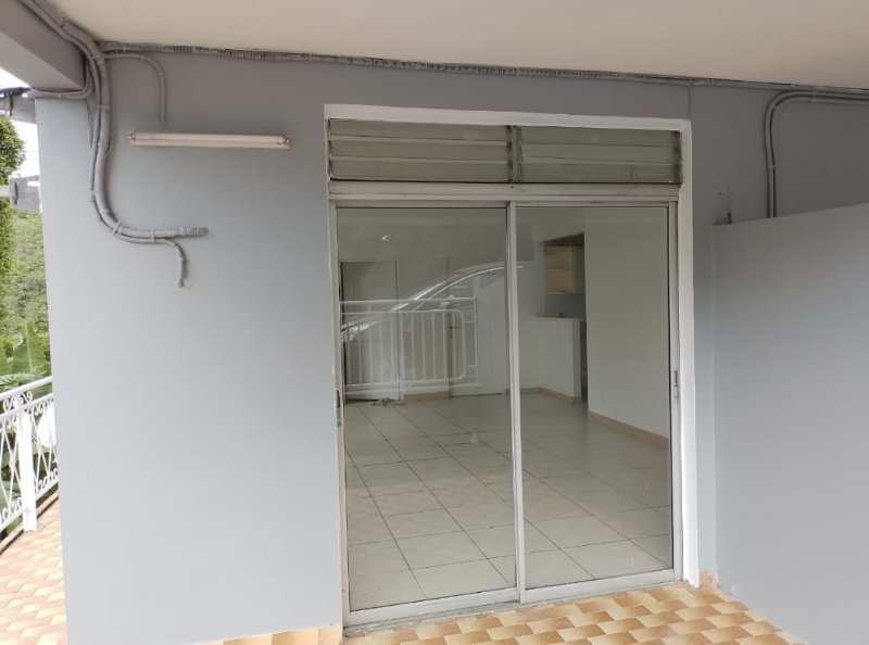 Photo 11 of the listing.