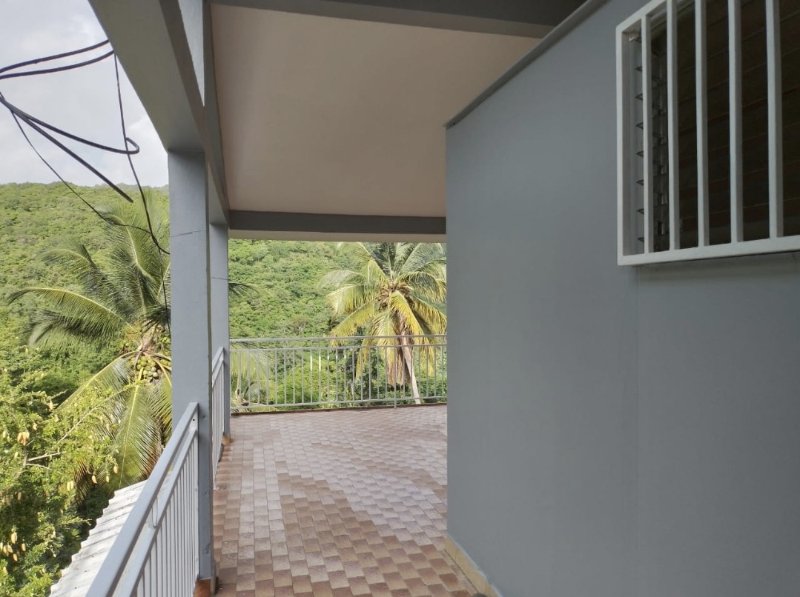 Photo 7 of the listing.