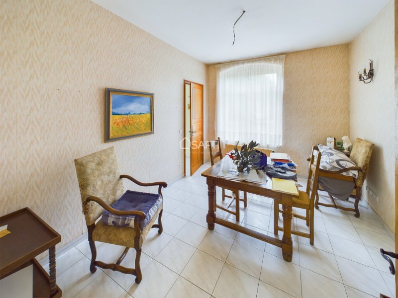 Photo 6 of the listing.